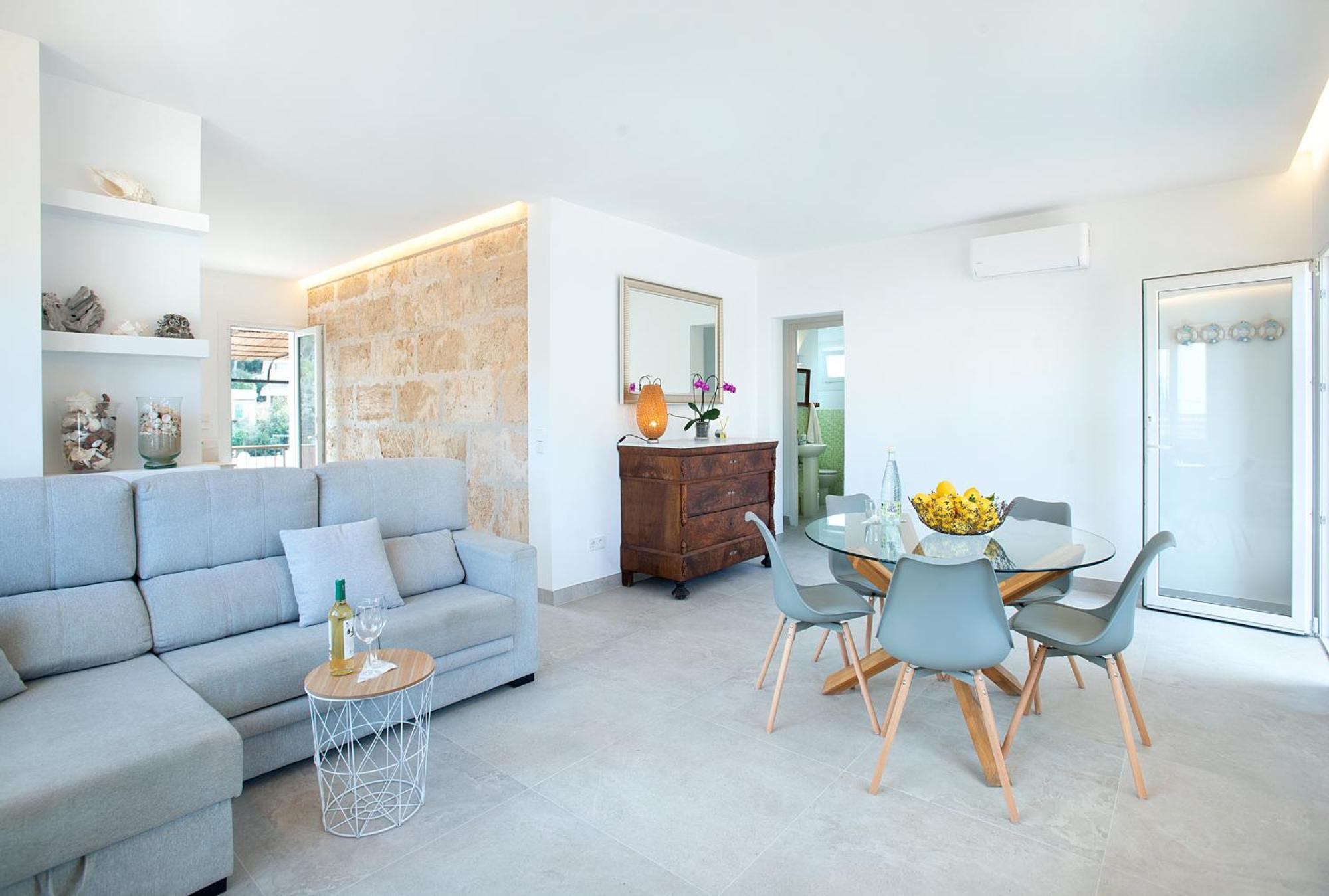 Owl Booking Villa Beach House Magdalena - 5 Min Walk To The Beach Cala de Sant Vicenc Eksteriør billede