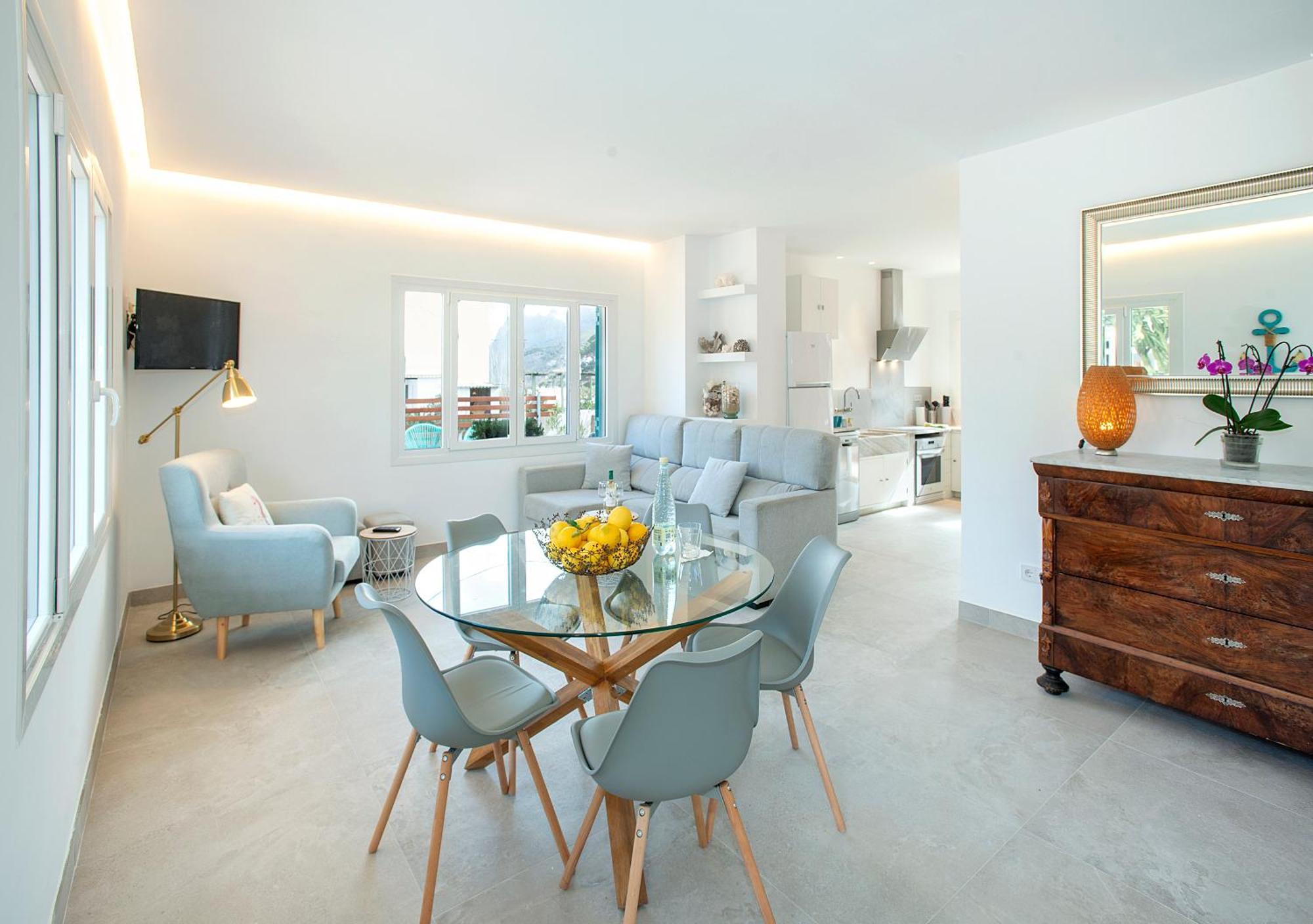 Owl Booking Villa Beach House Magdalena - 5 Min Walk To The Beach Cala de Sant Vicenc Eksteriør billede