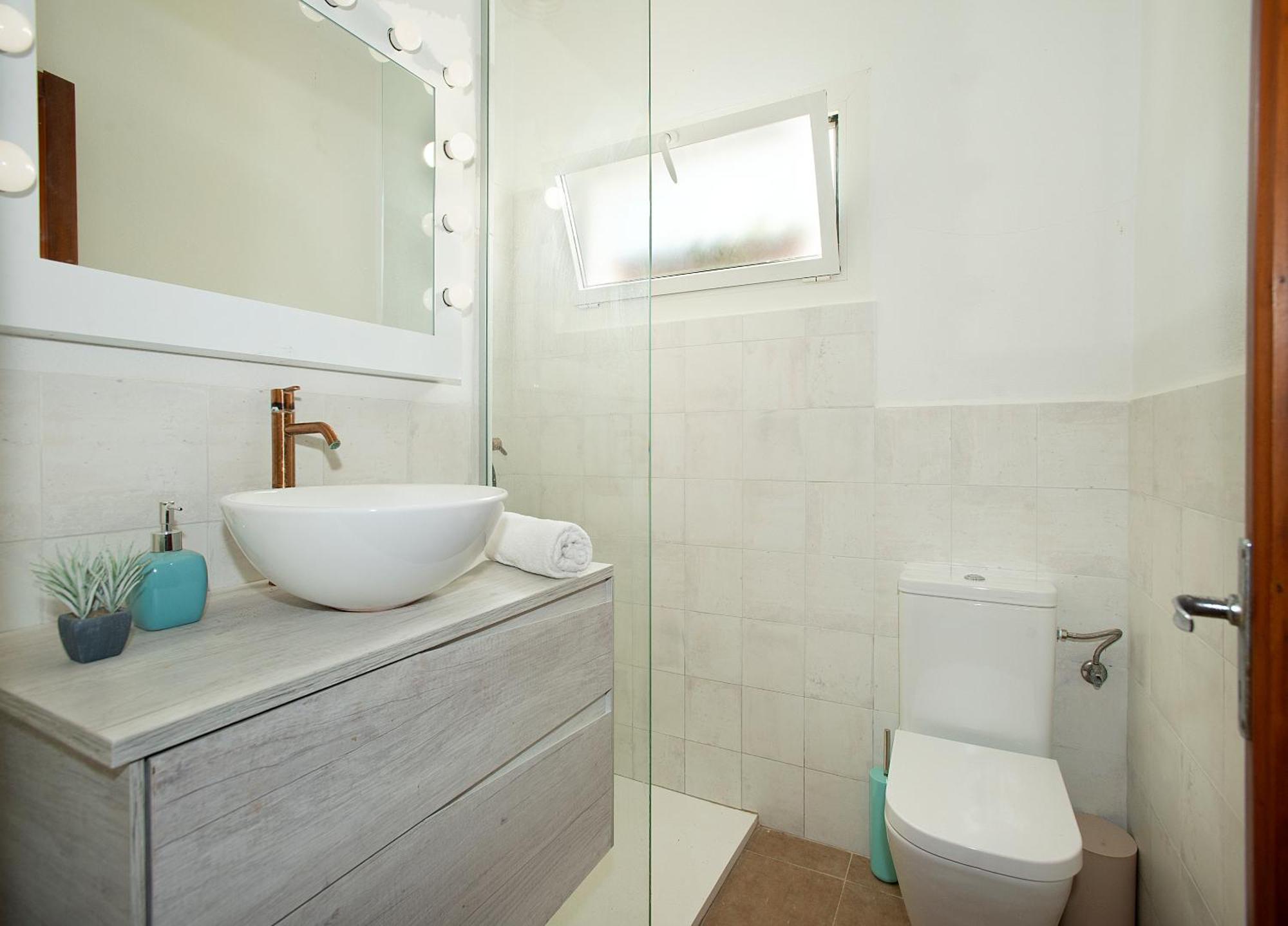 Owl Booking Villa Beach House Magdalena - 5 Min Walk To The Beach Cala de Sant Vicenc Eksteriør billede